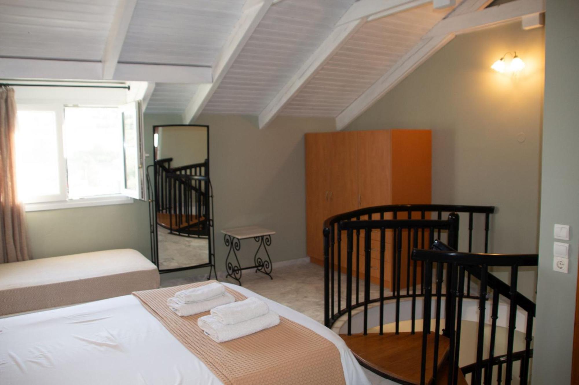Avesta Apartments - 200M From The Beach Vasilikos  Room photo