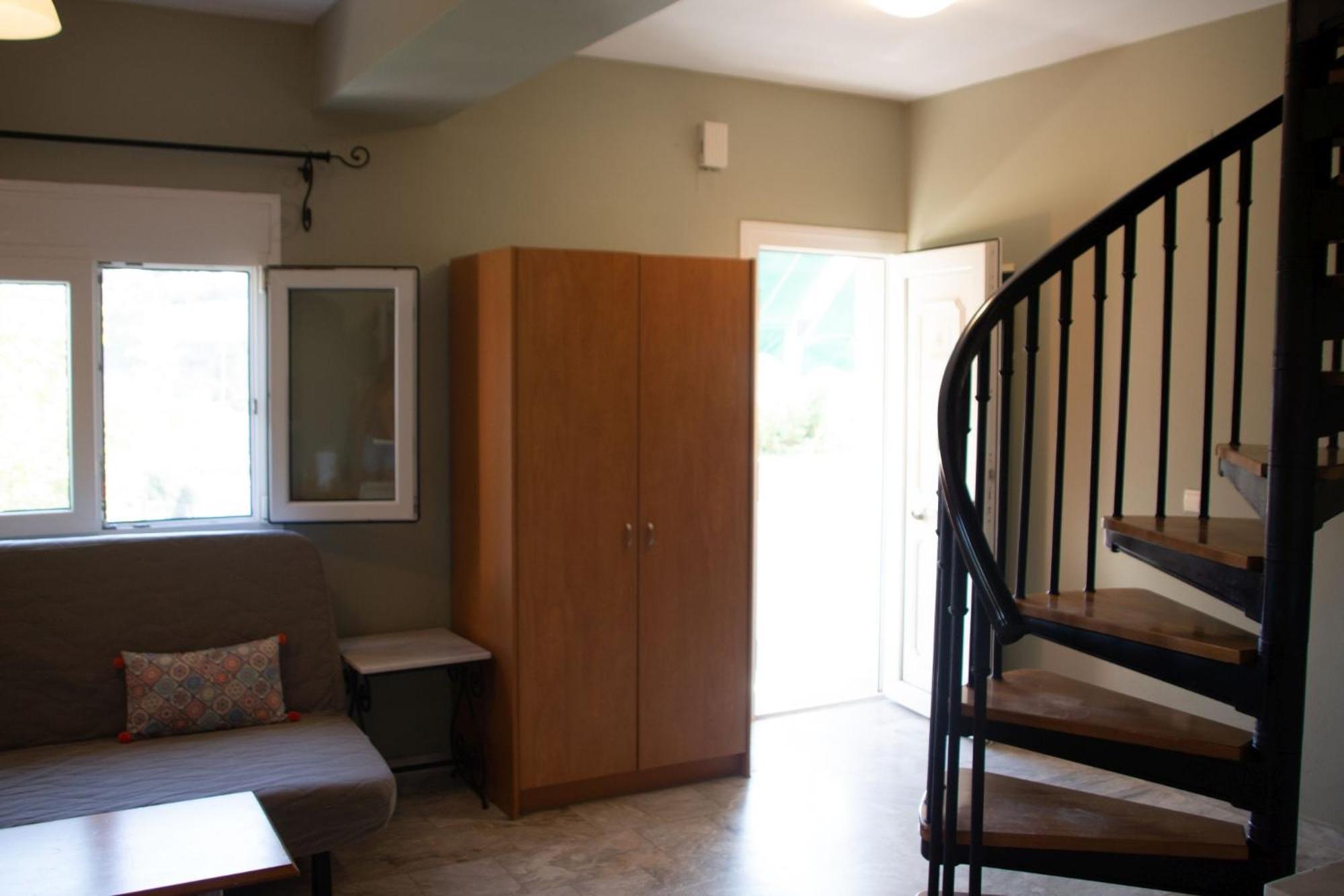 Avesta Apartments - 200M From The Beach Vasilikos  Room photo