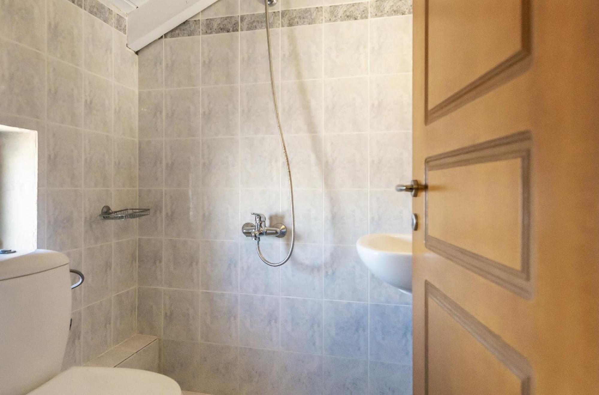 Avesta Apartments - 200M From The Beach Vasilikos  Room photo